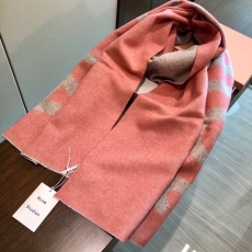 Acne Scarf